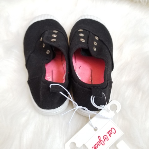 $2/$ 💐10 Cat and Jack Black Canvas Sneakers - Picture 3 of 4
